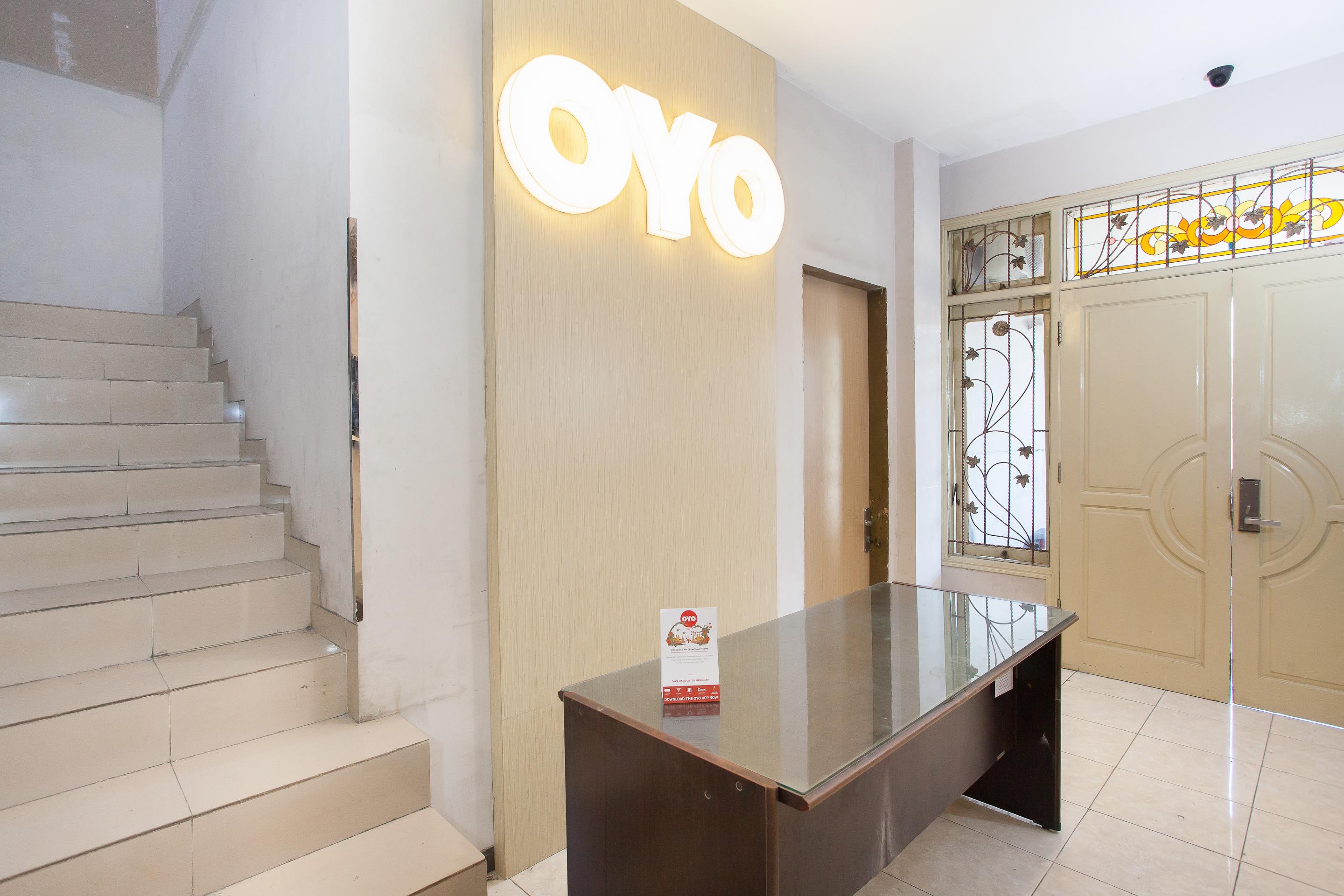 ホテル Oyo 157 ウィ ステイ レジデンス スラバヤ エクステリア 写真